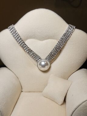 Silver Faux Pearl Center Rhinestone Choker Necklace